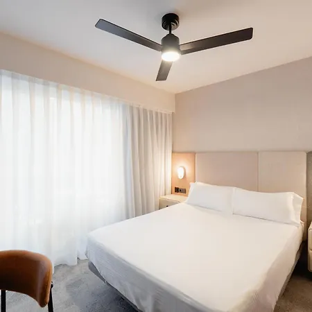 Rh Royal - Recommend For Adults 4*